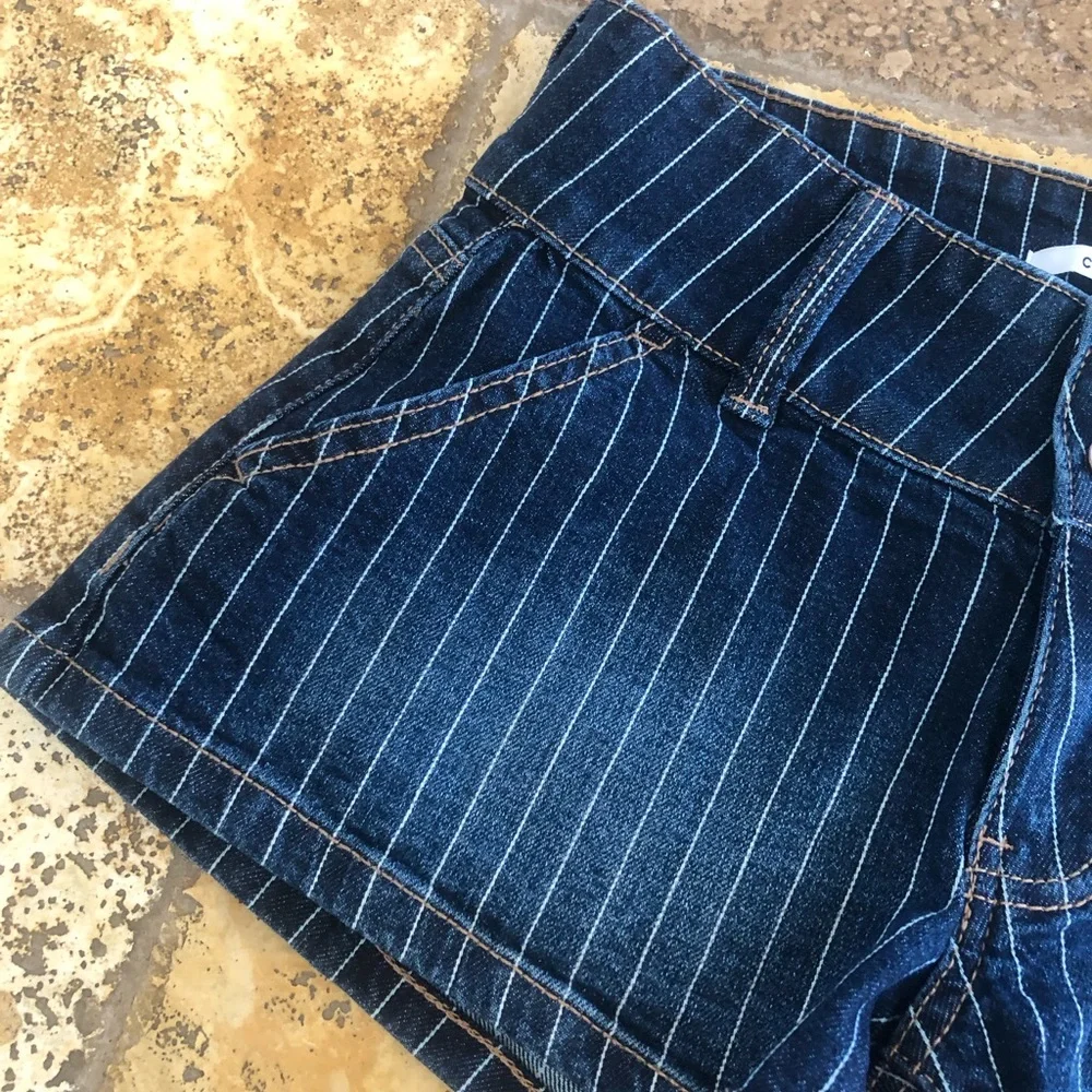 CELEBRITY PINK - NWT DARK BLUE PINSTRIPE DENIM SHORTS + WOMENS SIZE 1/25